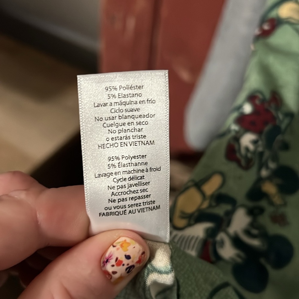 Lularoe Disney Randy - Picture 5 of 6
